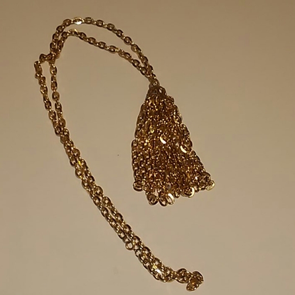Golden long tassel necklace - Picture 3 of 4